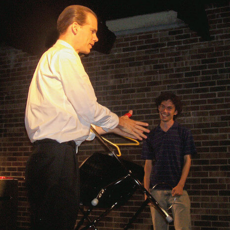 Chicago corporate magician and keynote presenter performs for local audience!